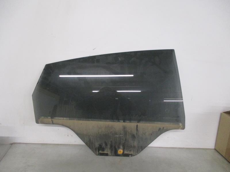 Vetro posteriore destro FORD FIESTA 6 PHASE 1 Diésel - 1