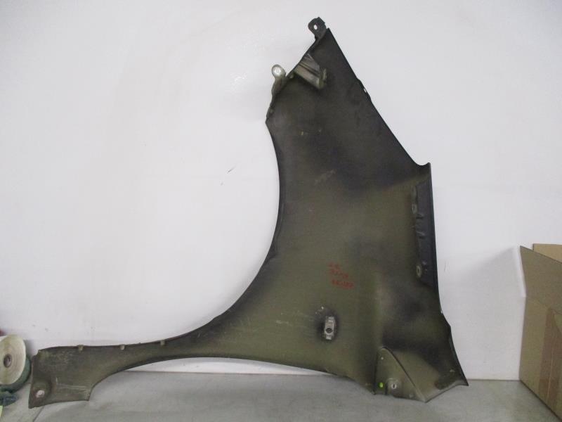 Parafango anteriore destro NISSAN NOTE 1 PHASE 1 Diésel - 1
