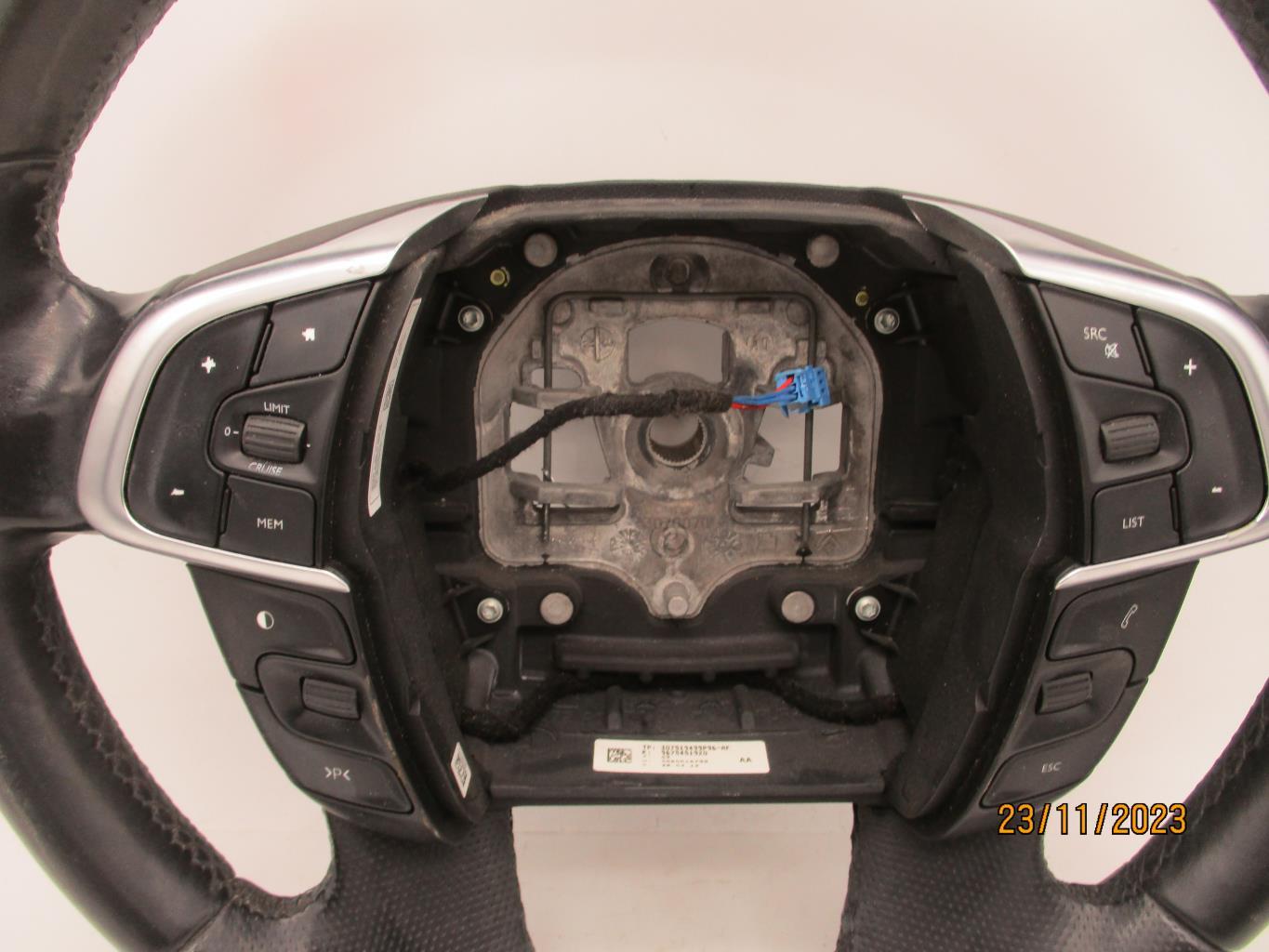 Volant CITROEN DS4 PHASE 1 Diesel - 1