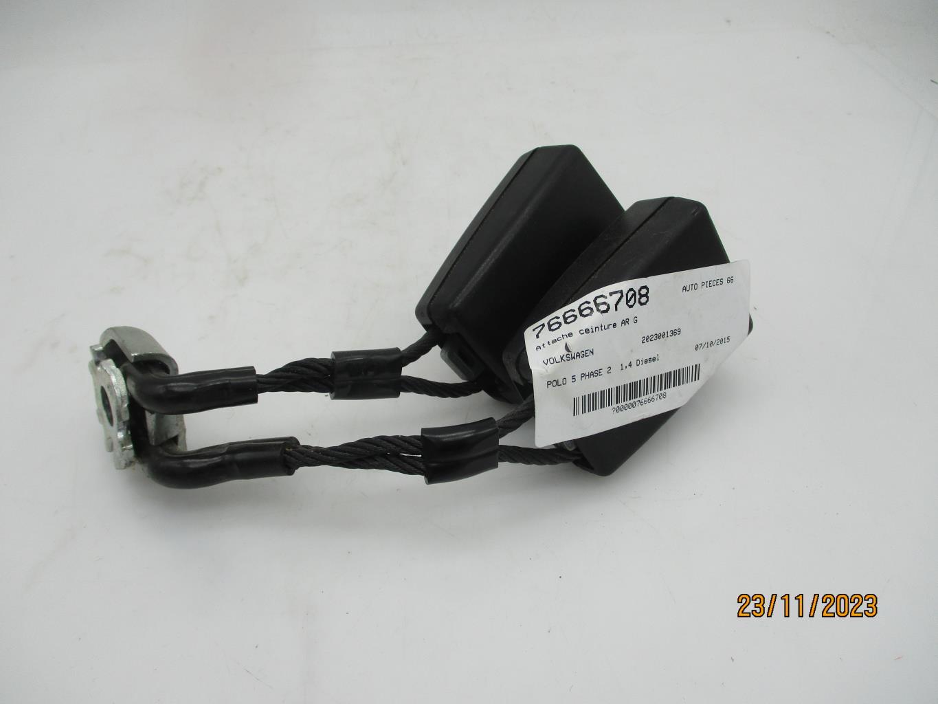 Aggancio cintura sicurezza posteriore sinistro VOLKSWAGEN POLO 5 PHASE 2 Diésel - 1