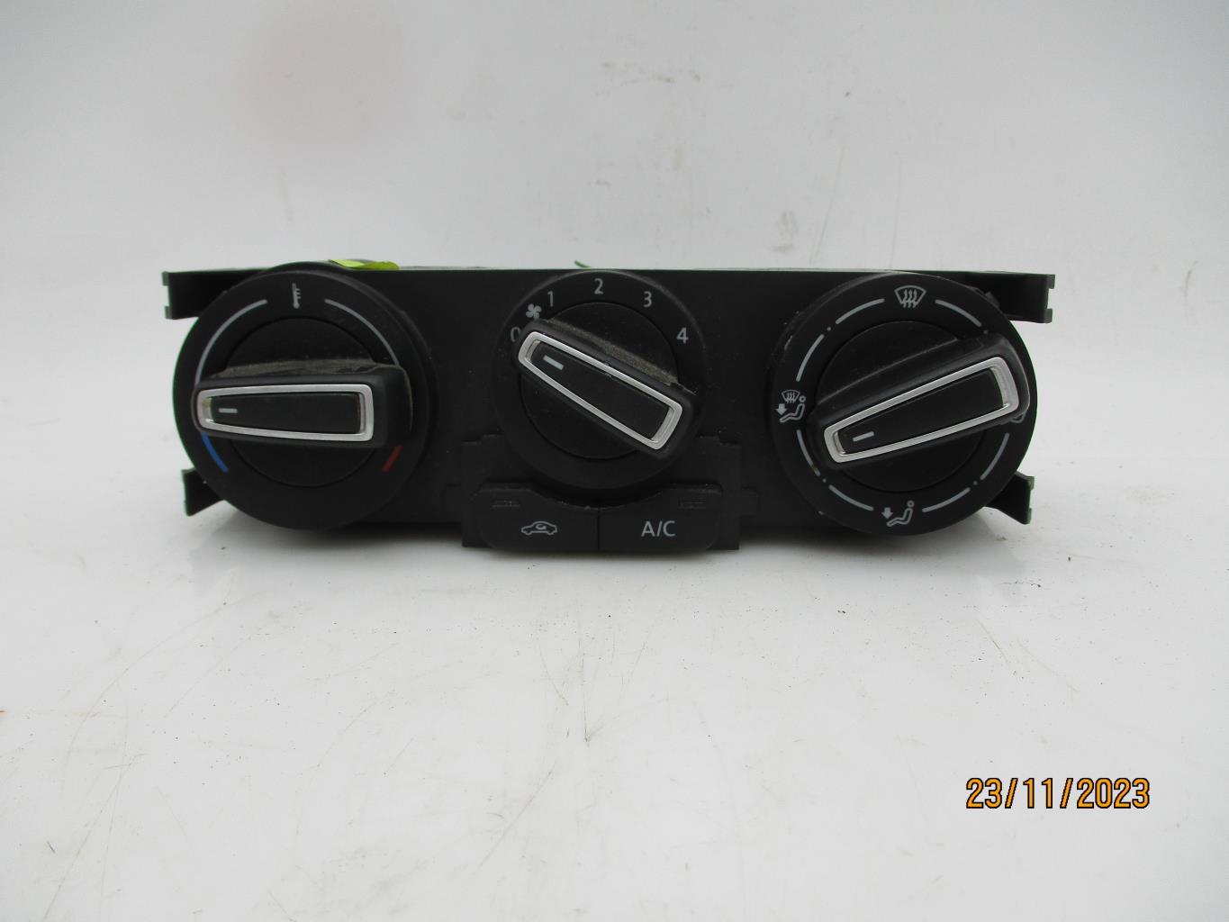 Comandi riscaldamento VOLKSWAGEN POLO 5 PHASE 2 Diésel - 1