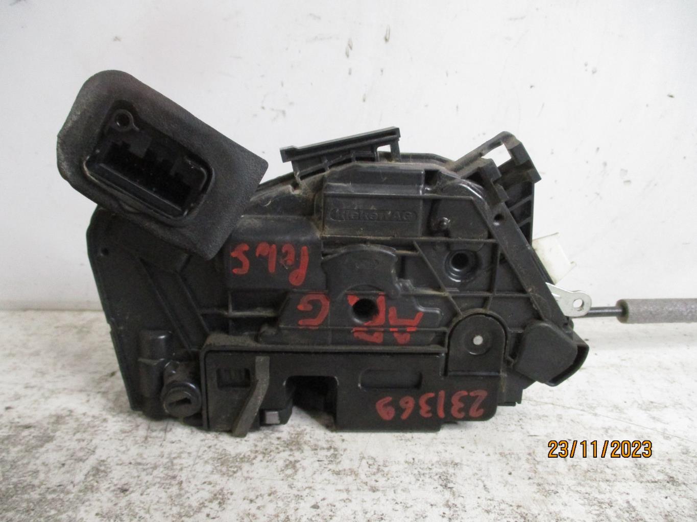 Chiusura centralizzata posteriore sinistra VOLKSWAGEN POLO 5 PHASE 2 Diésel - 1