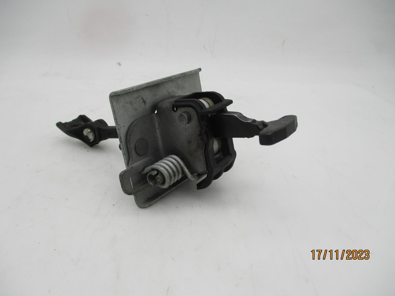 Arresto portiera anteriore destra PEUGEOT 308 1 PHASE 1 Diésel - 1