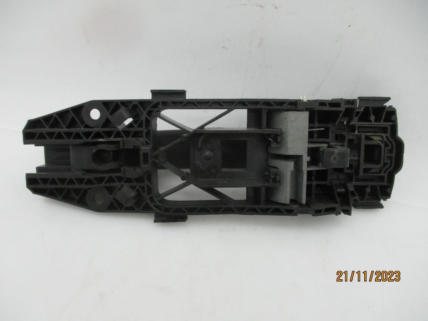 Maniglia portiera posteriore sinistra VOLKSWAGEN POLO 5 PHASE 1  - 1
