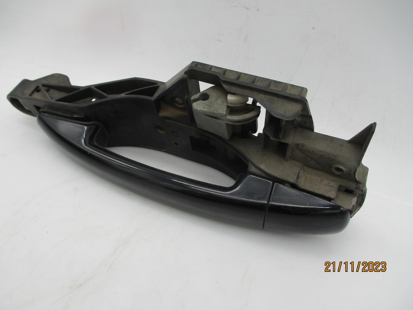 Maniglia portiera posteriore sinistra PEUGEOT 308 1 PHASE 1 Diésel - 1