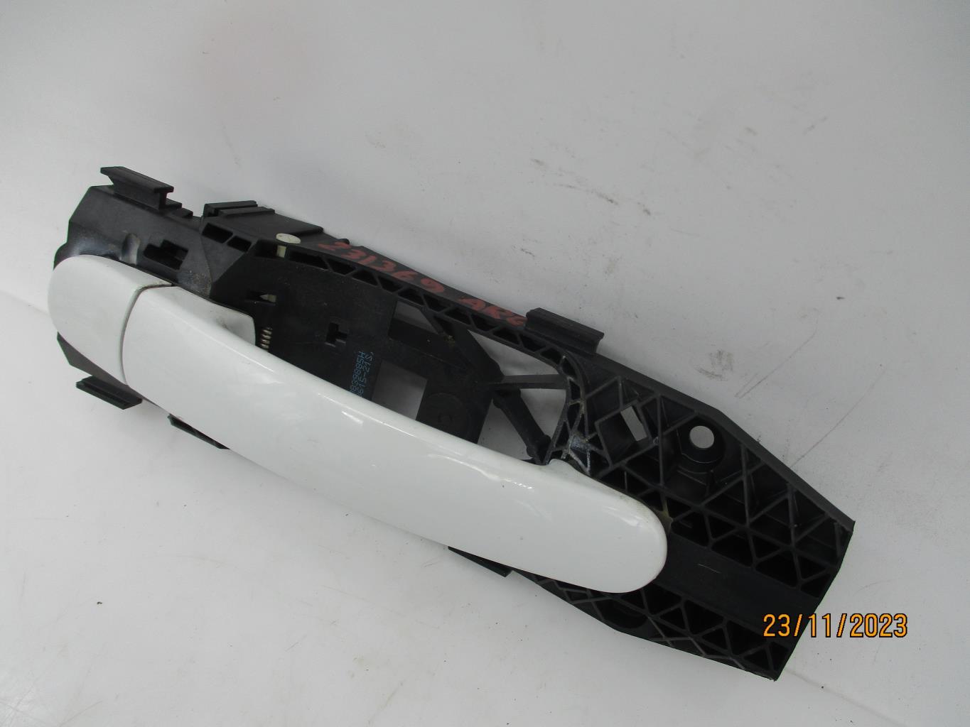 Maniglia portiera posteriore sinistra VOLKSWAGEN POLO 5 PHASE 2 Diésel - 1