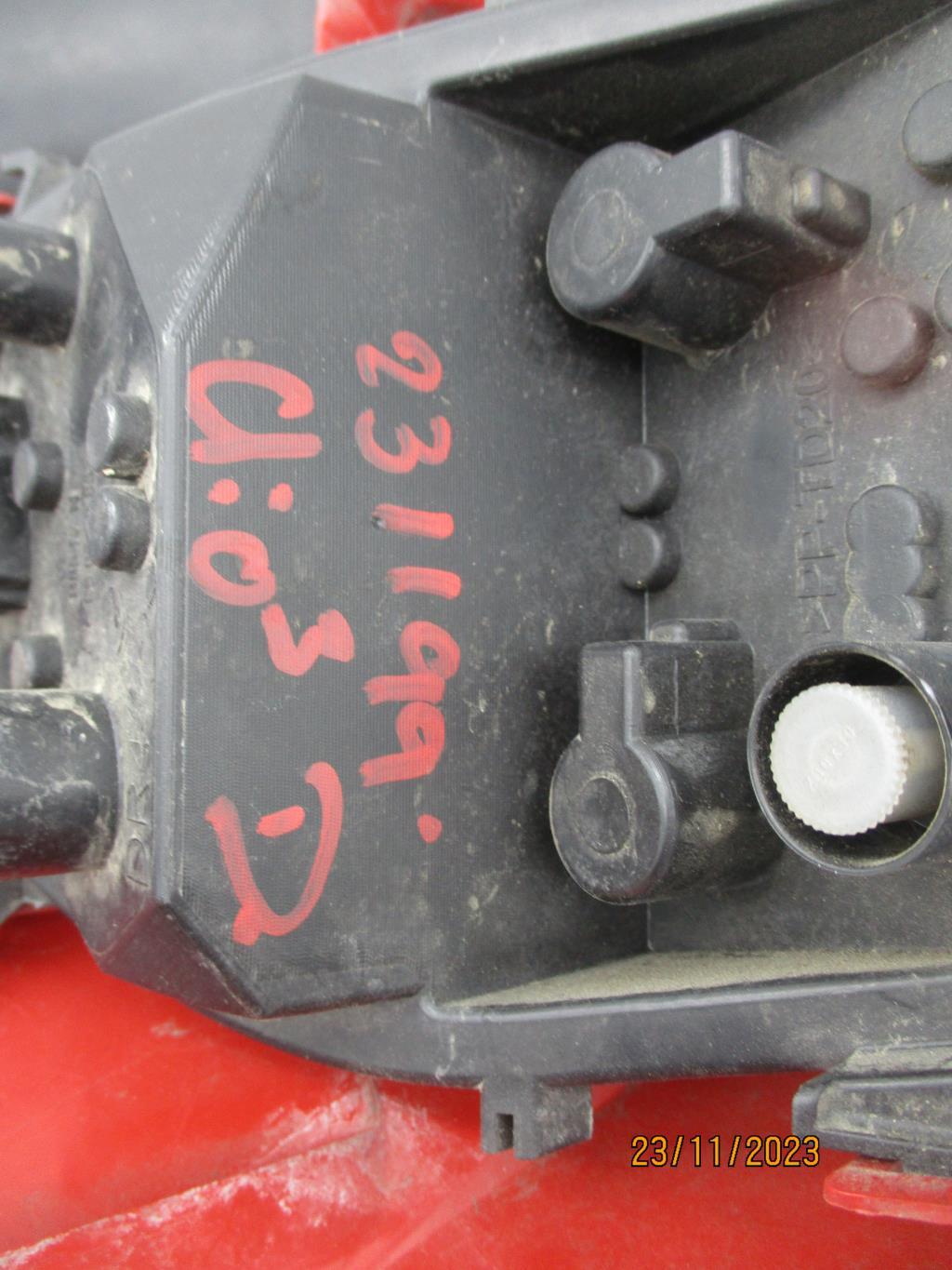 Fanale posteriore principale destro (luci) RENAULT CLIO 3 PHASE 1 Diésel - 1