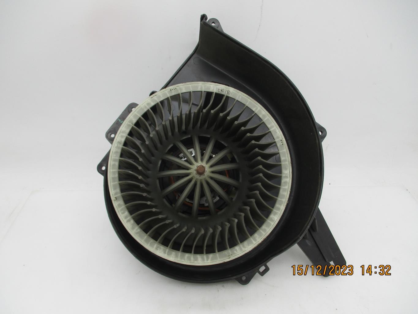Pulseur d'air AUDI A1 1 PHASE 1 Diesel - 1