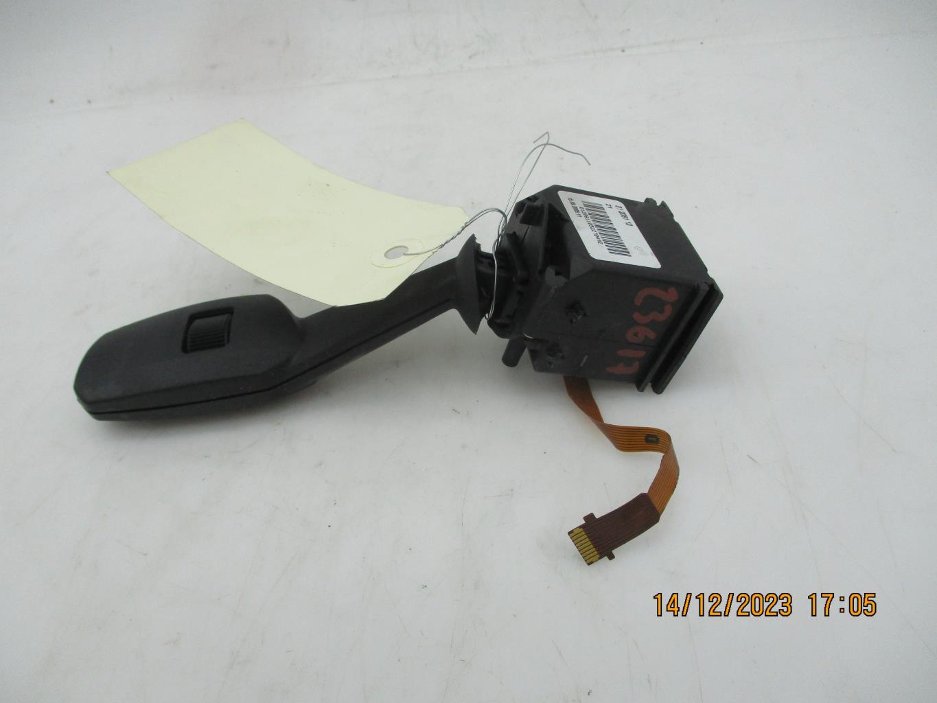 Commodo d'essuie glaces BMW SERIE 3 E90  - 1