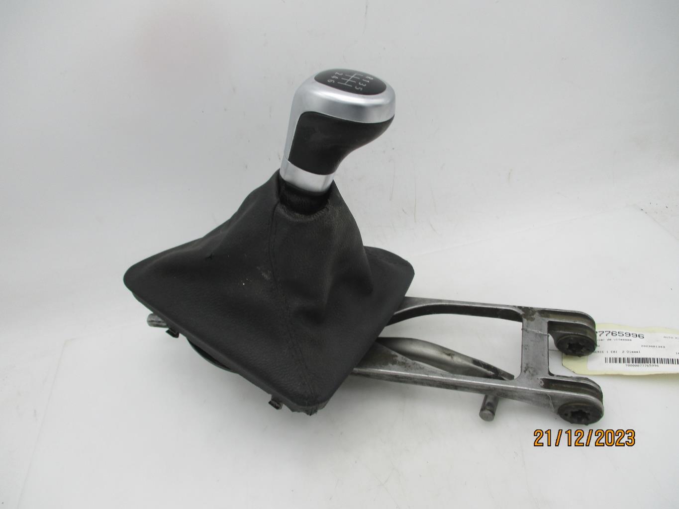 Levier de vitesses BMW SERIE 1 E81 Diesel - 1