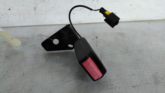 Aggancio cintura sicurezza posteriore sinistro PEUGEOT 207 PHASE 1 Diésel - 1
