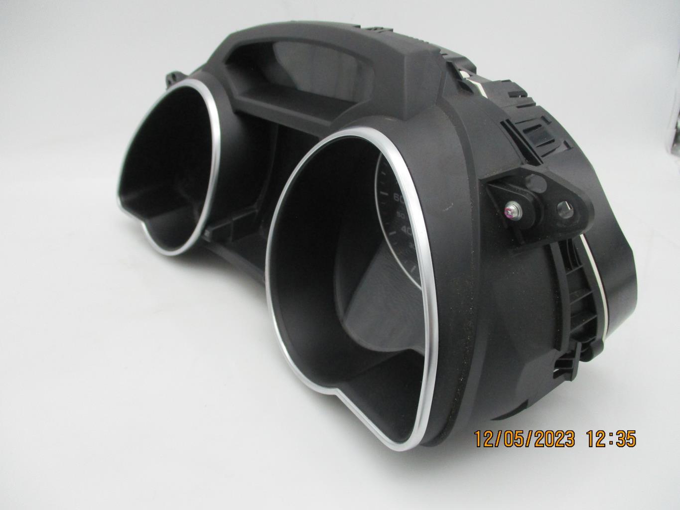Compteur AUDI A5 1 COUPE PHASE 2 Diesel - 1