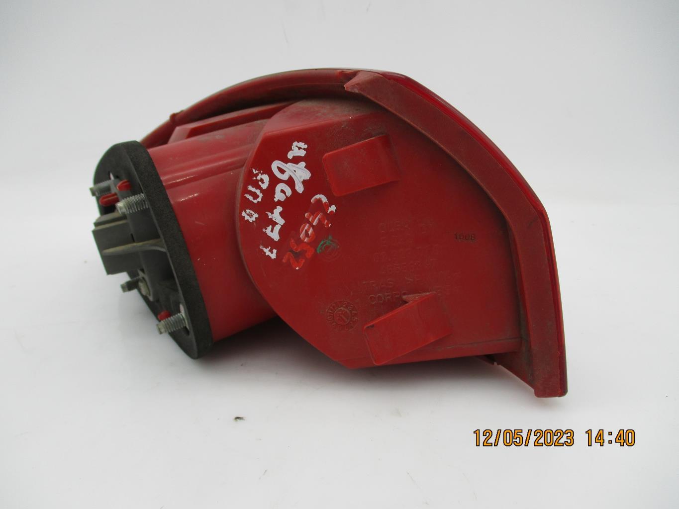 Fanale posteriore principale destro (luci) ALFA ROMEO 147 PHASE 1 Diésel - 1