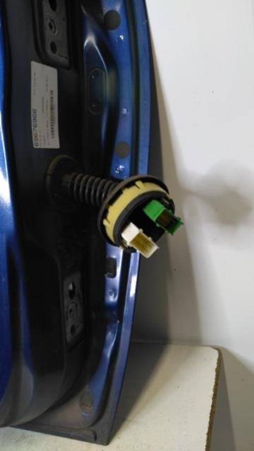 Porte Avant Gauche Pour Peugeot 207 Phase 2 - Réf. 9002X5 - Occasion (état Mauvais)