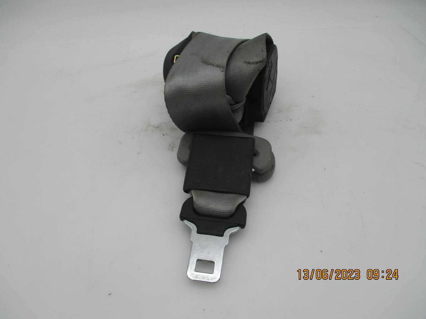 Ceinture arriere centrale RENAULT CLIO 2 PHASE 2 Diesel - 1