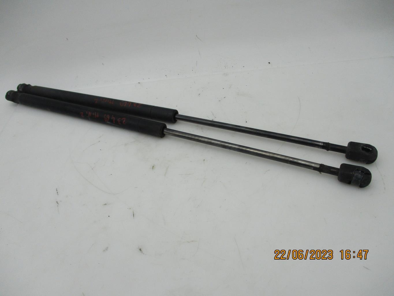 Verin de coffre MINI MINI 2 R56 PHASE 1 Diesel - 1