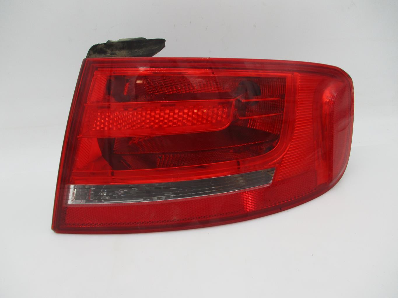 Fanale posteriore principale destro (luci) AUDI A4 3 PHASE 1 Diésel - 1