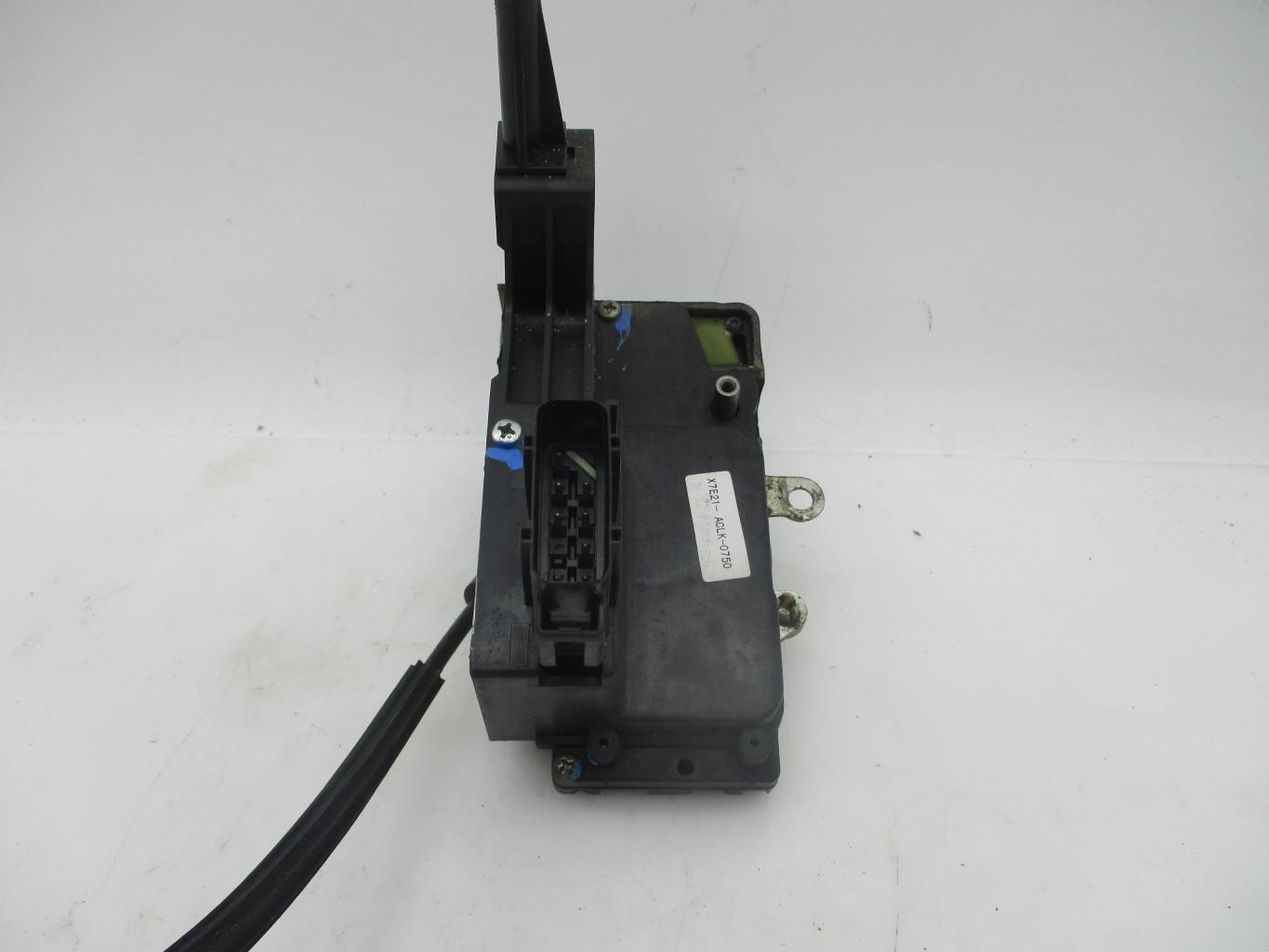 Chiusura centralizzata anteriore sinistra FORD FIESTA 5 PHASE 2 Diésel - 1