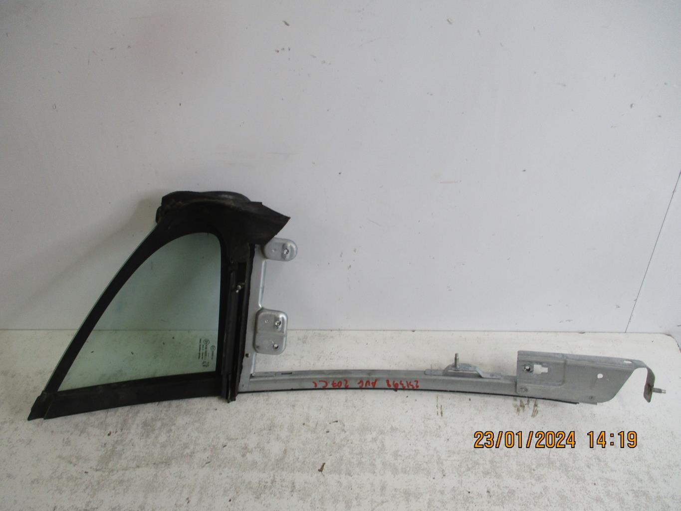 Vetro laterale fisso anteriore sinistra (portiera) PEUGEOT 207 PHASE 1 CABRIOLET Gasolina - 1