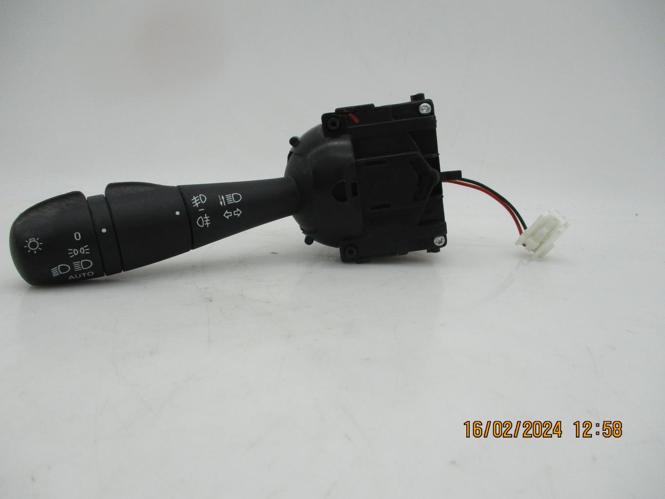 Commodo phare RENAULT CLIO 4 PHASE 2 Essence - 1