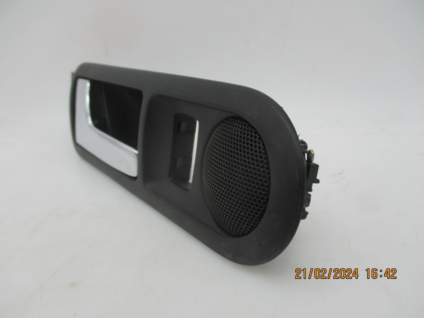 Maniglia interna posteriore destra VOLKSWAGEN GOLF 4 Diésel - 1