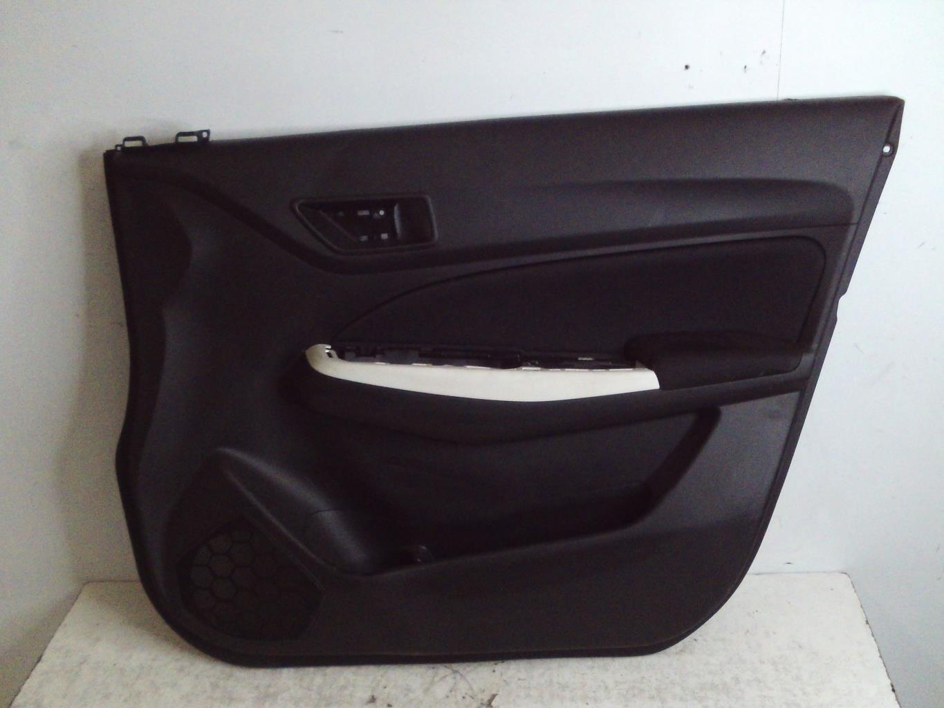 Pannello portiera anteriore destro SUZUKI SWIFT 5 Gasolina/Híbrido - 1