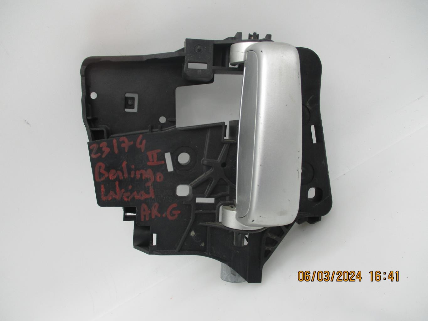 Maniglia interna portiera laterale sinistra CITROEN BERLINGO 2 PHASE 1 Diésel - 1