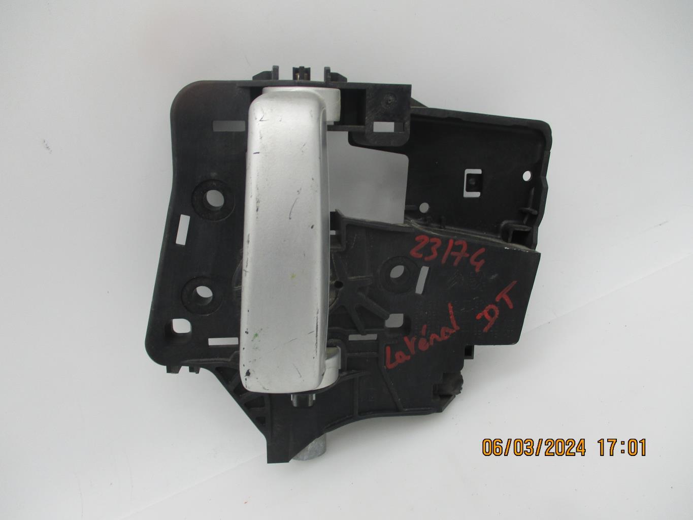 Maniglia interna portiera laterale destra CITROEN BERLINGO 2 PHASE 1 Diésel - 1