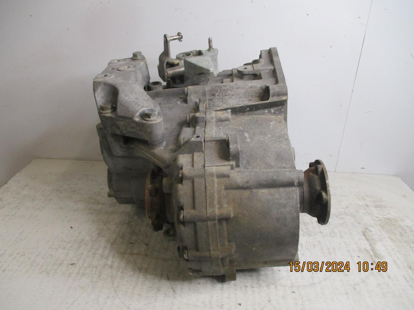Boite de vitesses VOLKSWAGEN EOS CABRIO PHASE 1 Diesel - 1