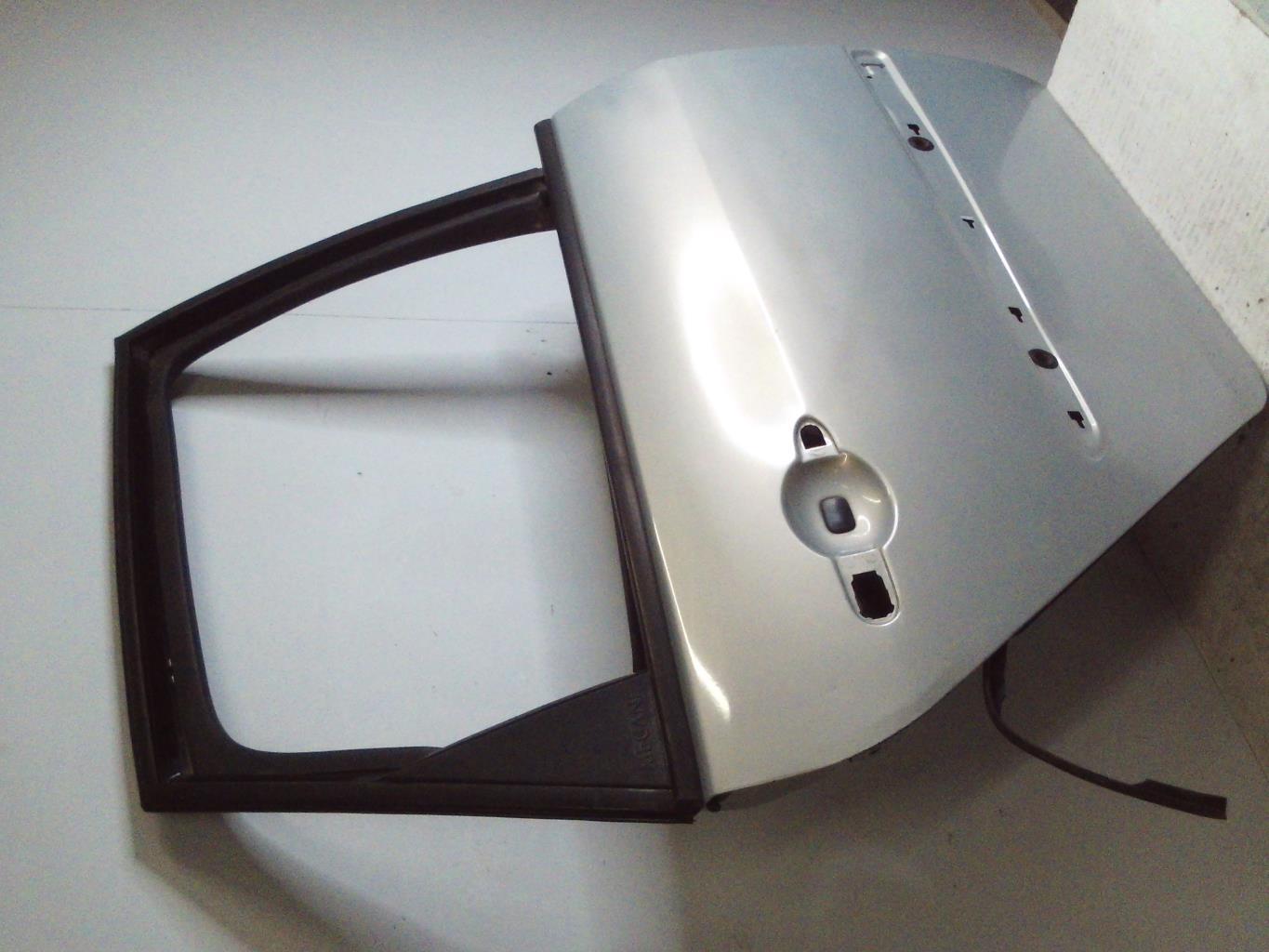 Puerta trasera derecha RENAULT SCENIC 2 PHASE 1 Diésel - 1