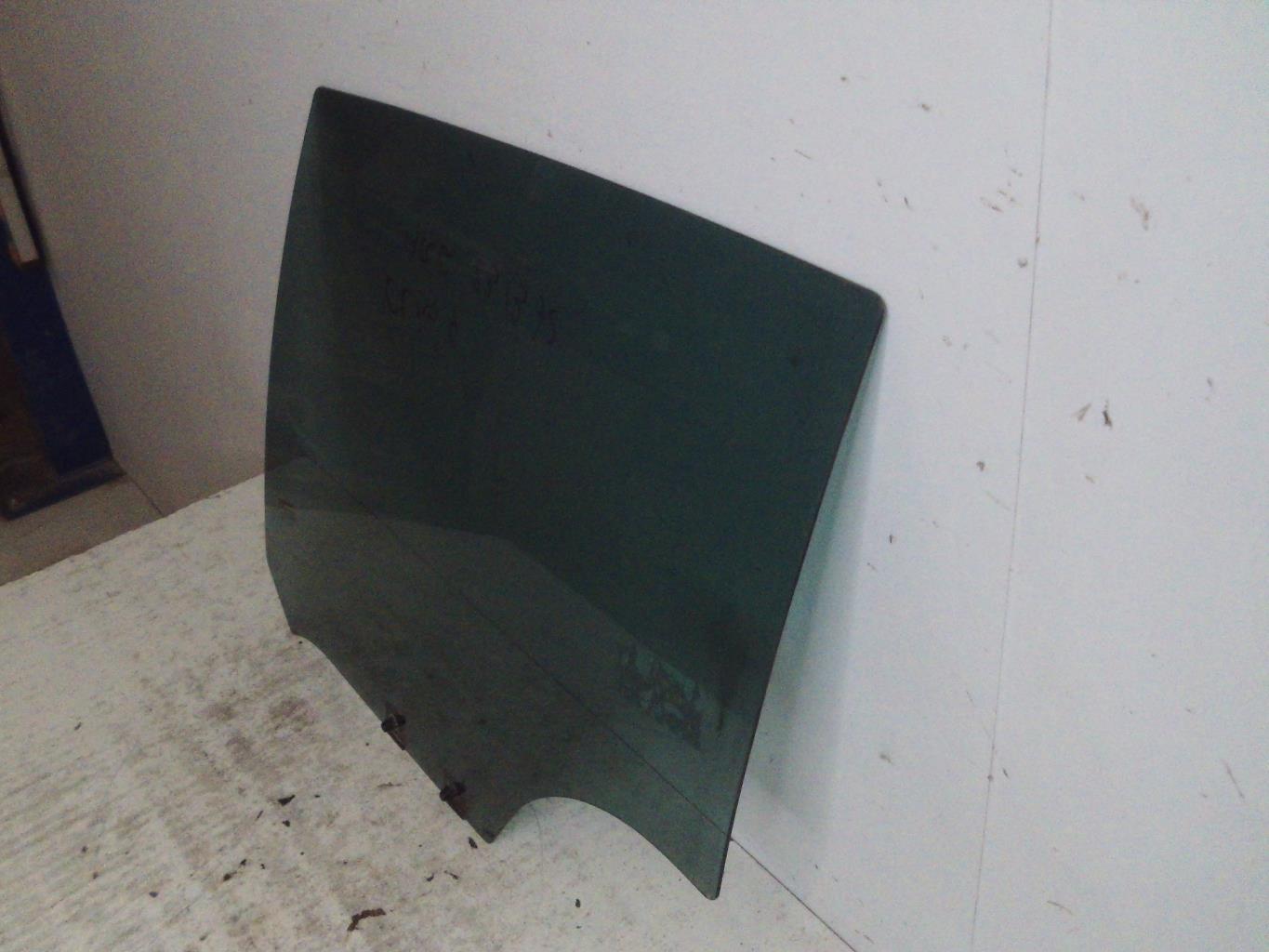 Vitre arriere gauche RENAULT CLIO 4 PHASE 2 Essence - 1
