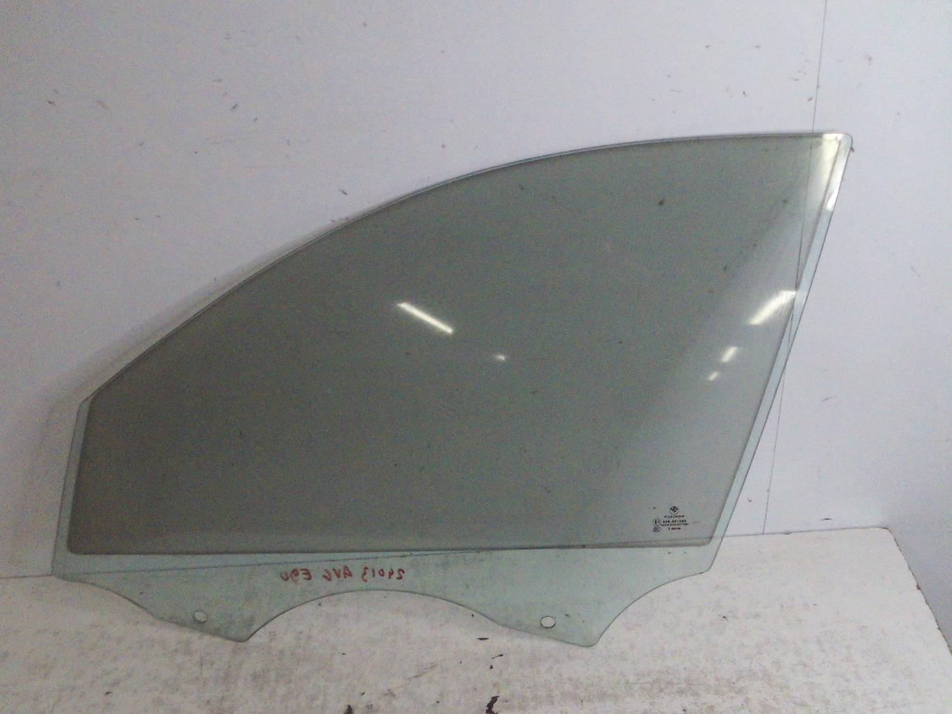 Vitre avant gauche BMW SERIE 3 E90 PHASE 2 Diesel - 1