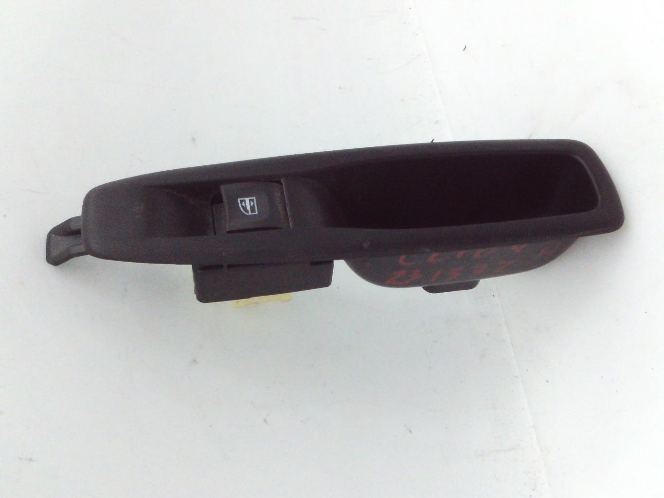 Interruttore lavacristalli posteriore destro RENAULT CLIO 4 PHASE 2 Gasolina - 1