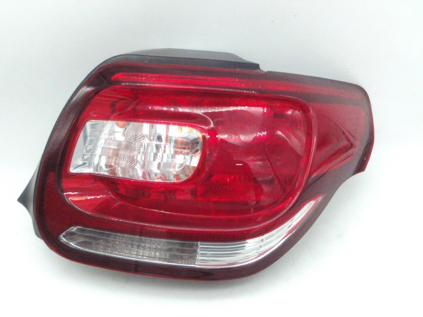 Fanale posteriore principale destro (luci) CITROEN DS3 PHASE 1 Diésel - 1