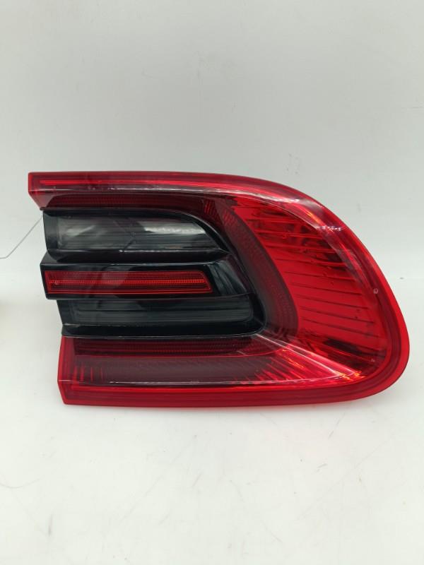 Feu arriere secondaire gauche (feux) PORSCHE MACAN PHASE 1 Diesel - 1