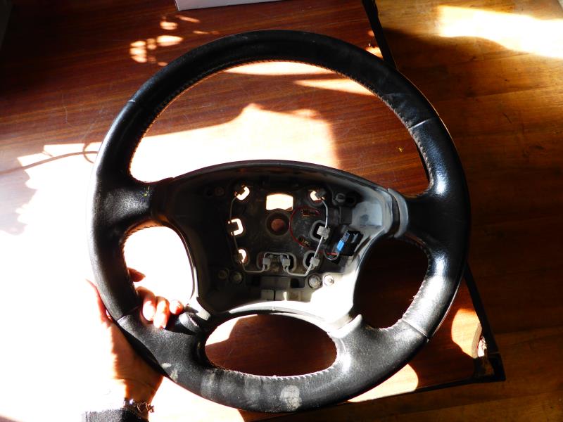 Volant PEUGEOT 407 PHASE 1 Diesel - 1