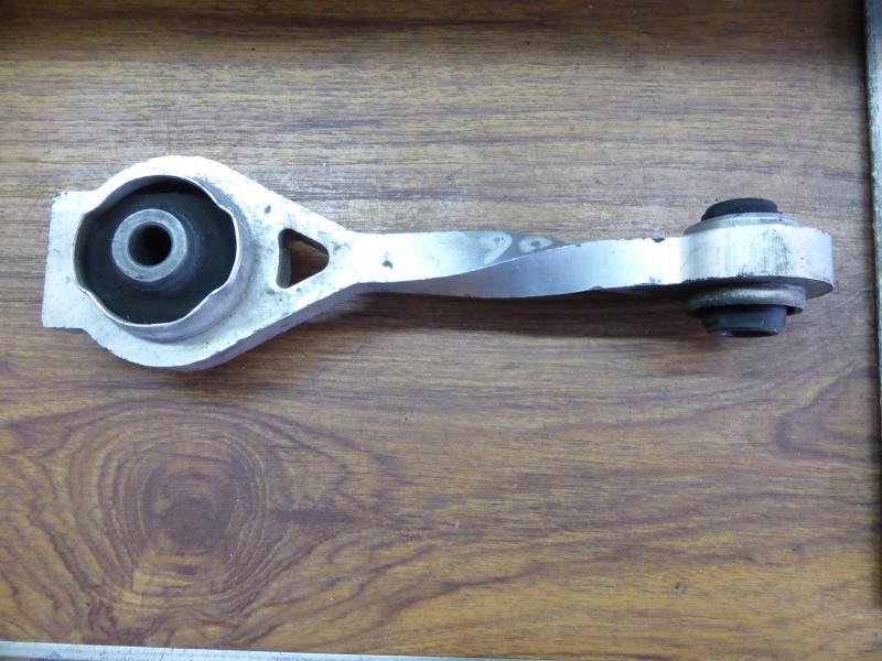 Support de boite RENAULT CLIO 2 Essence - 1