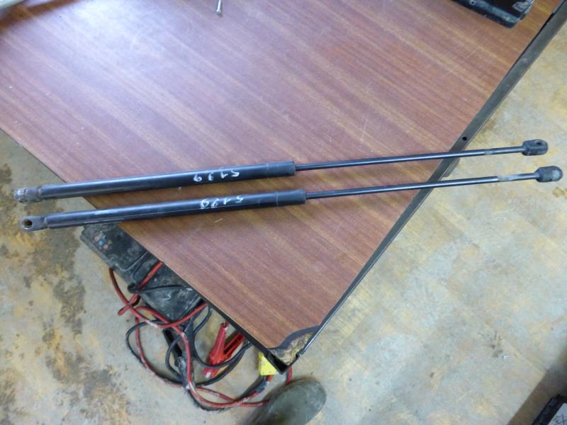 Verin de coffre CITROEN XSARA PHASE 2 Essence - 1