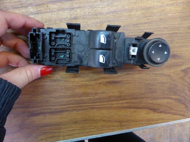 Interrupteur de leve vitre CITROEN C4 1 PHASE 1 COUPE  - 1