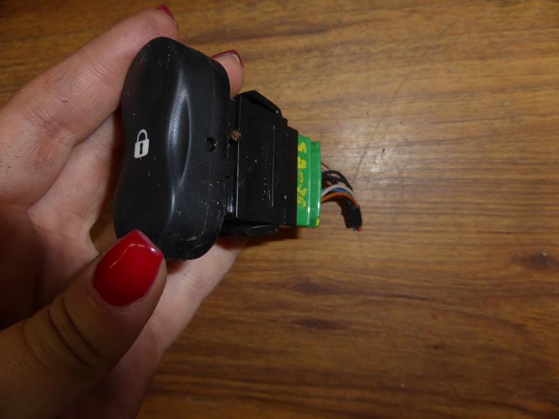 Bouton/Interrupteur DACIA SANDERO 1 Essence/GPL - 1