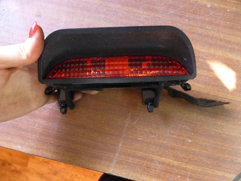 Feu arriere stop central DACIA SANDERO 1 Essence/GPL - 1