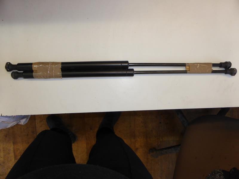 Verin de capot CITROEN C5 1 PHASE 1 Diesel - 1
