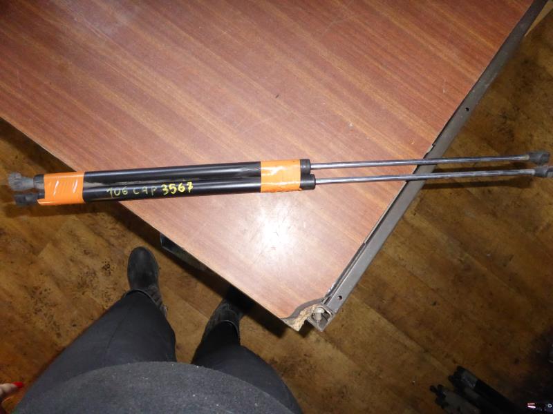 Verin de capot PEUGEOT 106 PHASE 2 Essence - 1