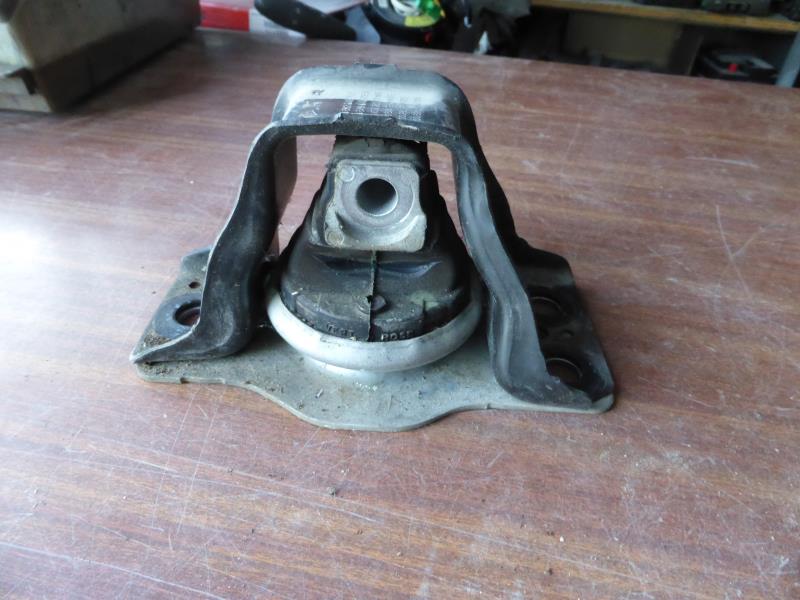 Support moteur droit RENAULT MEGANE 2 PHASE 1 Diesel - 1