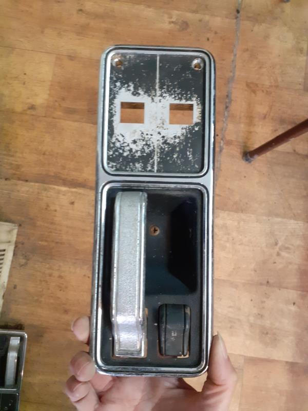 Poignee interieur avant droit JEEP CHEROKEE  - 1