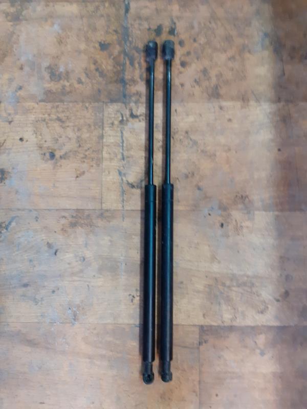 Verin de coffre HYUNDAI GETZ PHASE 1 Essence - 1