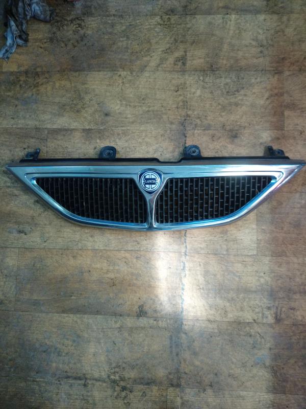 Calandre LANCIA YPSILON 3 PHASE 1 Essence - 1