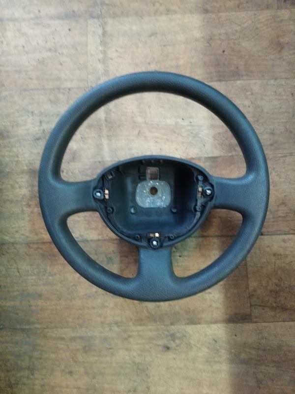 Volant FIAT PUNTO 2 PHASE 2 Essence - 1