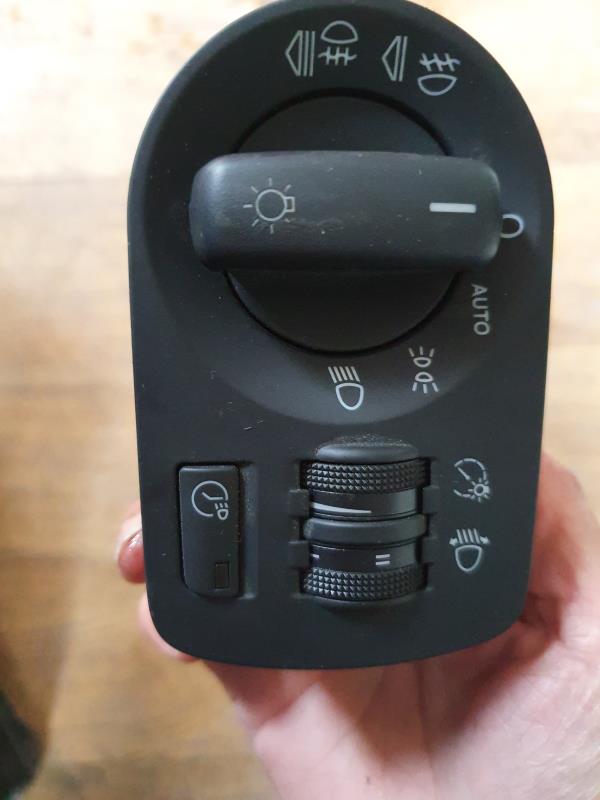 Commande de phare AUDI A3 2 PHASE 1 Diesel - 1