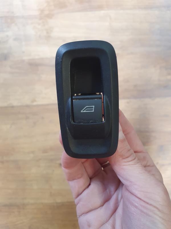 Interrupteur de leve vitre FORD FIESTA 6 PHASE 1 Diesel - 1